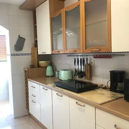 Jolie Central De 70m2 Fréjus