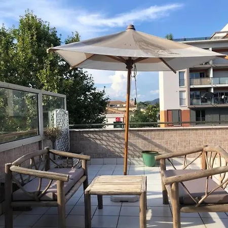 Jolie Central De 70m2 Apartamento Fréjus